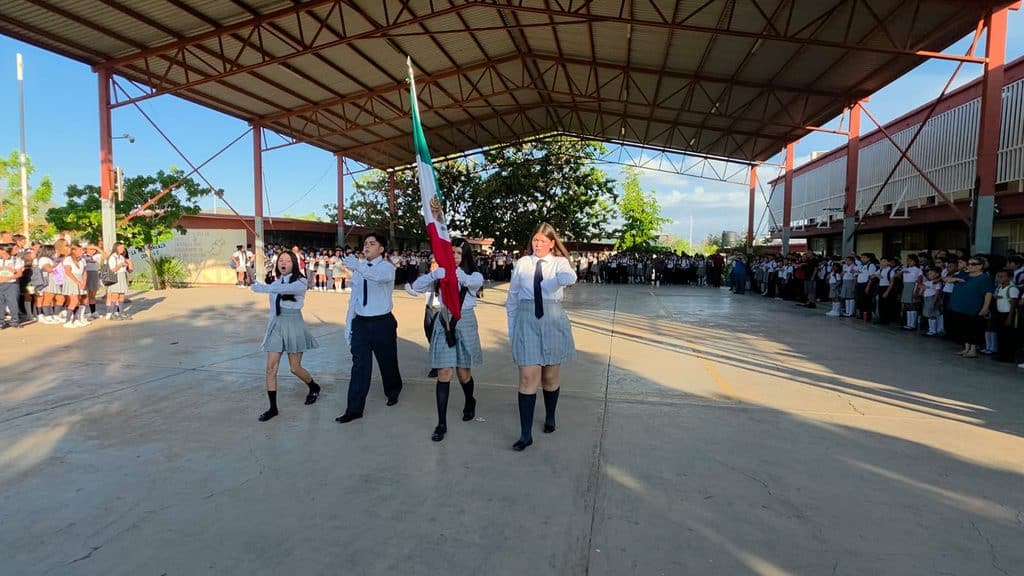 Arranca con éxito Ciclo Escolar en EST 71 4 579
