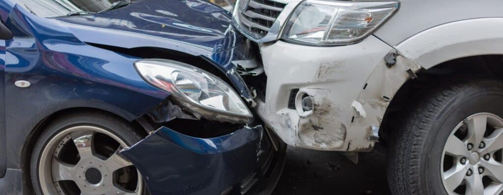 Car-crash-from-car-accident-on (1) Car-crash-from-car-accident-on (1)