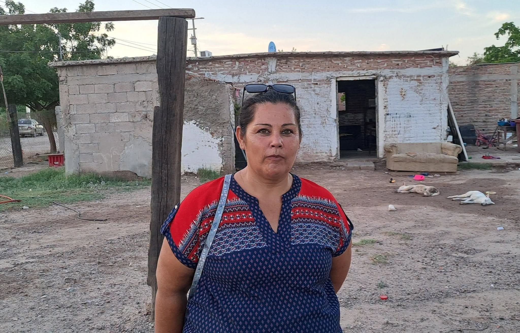 Familia lleva 487 días sin luz por deuda en CFE