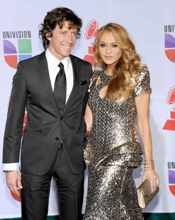 Paulina Rubio gana batalla legal contra Colate por su hijo 1 image