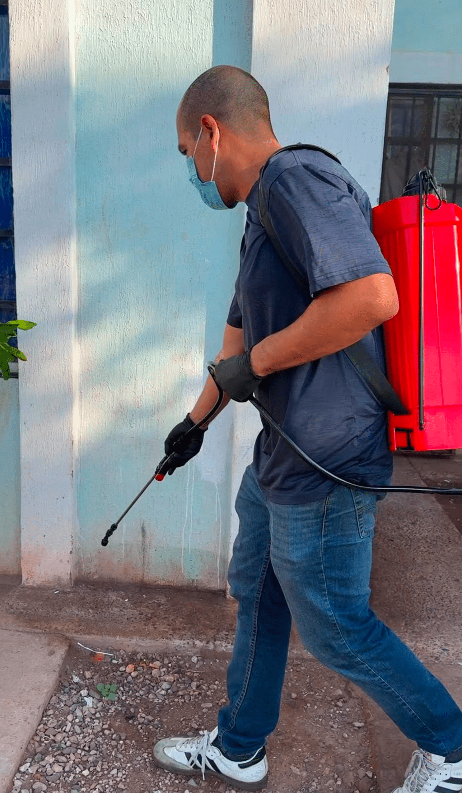 Apoya Sebastián Orduño fumigación en colonias