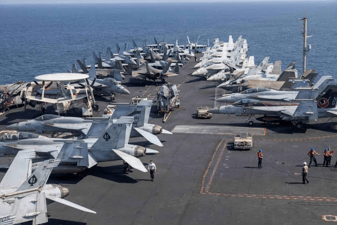 Alertan por crisis de salud mental en el USS Abraham Lincoln 1 image