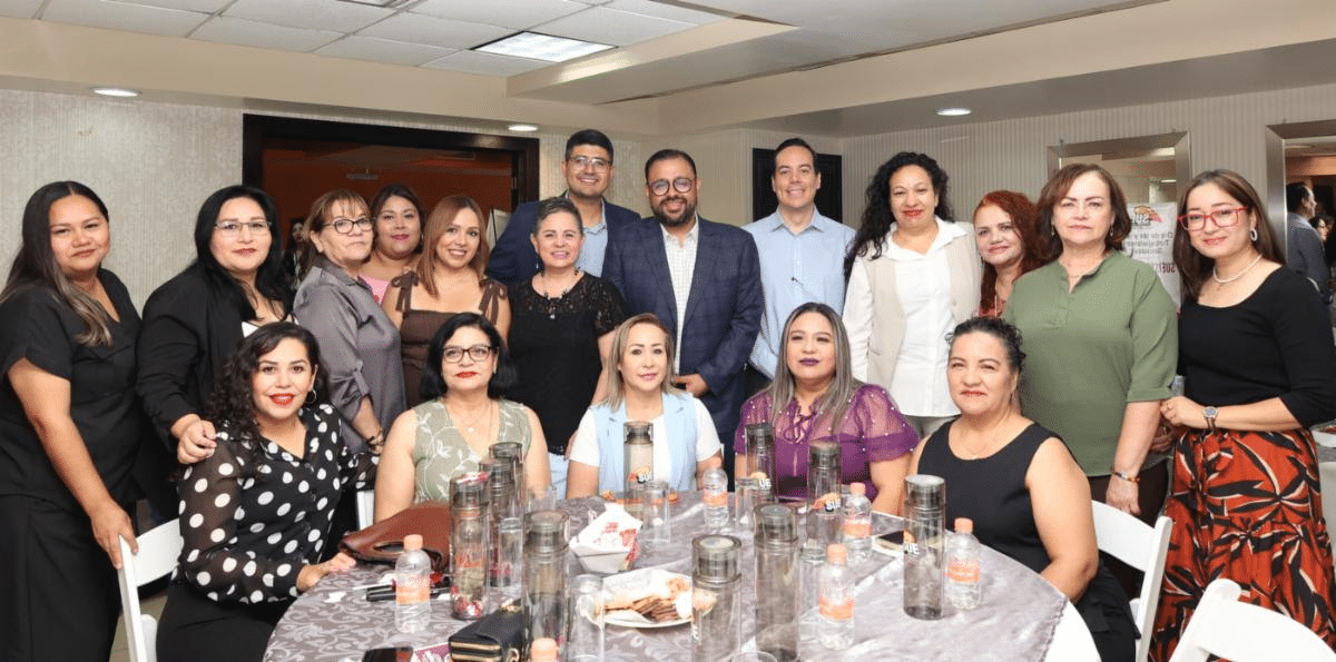 Festeja Gobierno de Sonora a trabajadoras sociales de Isssteson con jornada de ponencias