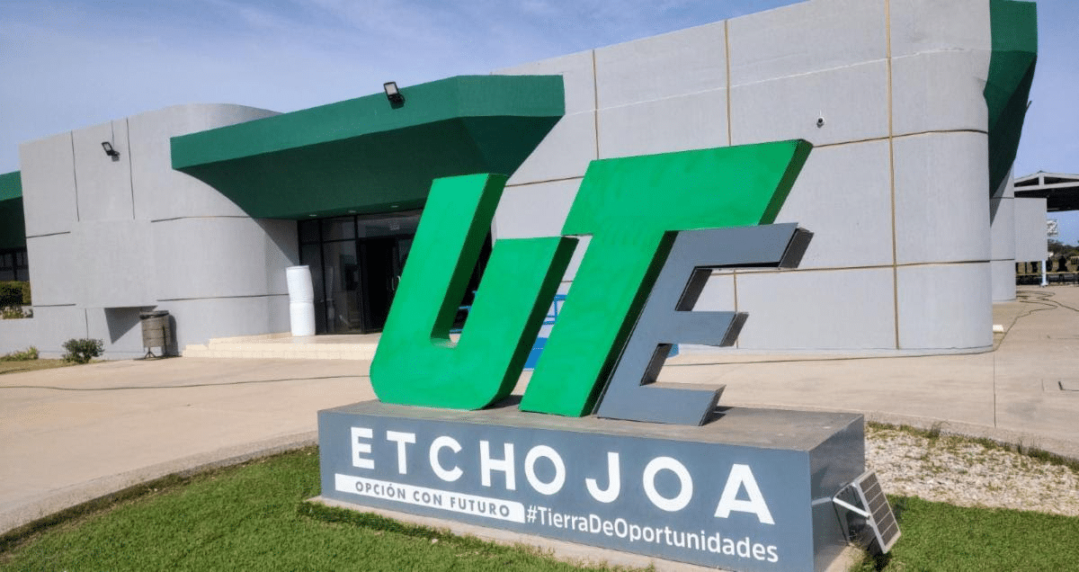 Recibe la UTEtchojoa a la primera generación de la Licenciatura en Médico Cirujano y Partero