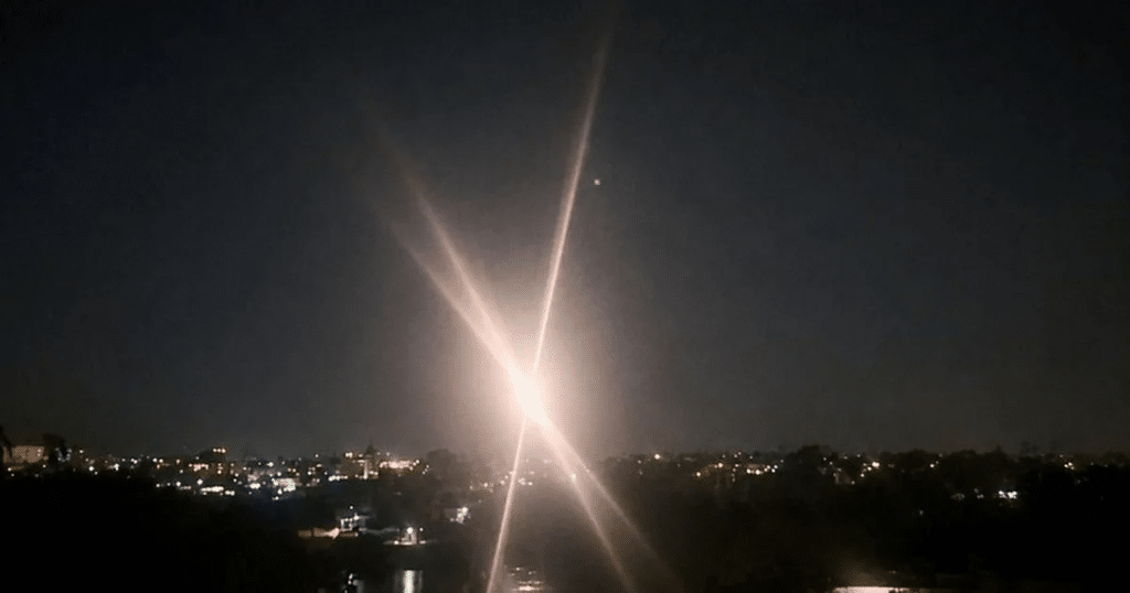 Pentágono usa láser para derribar drones de cárteles 1 image