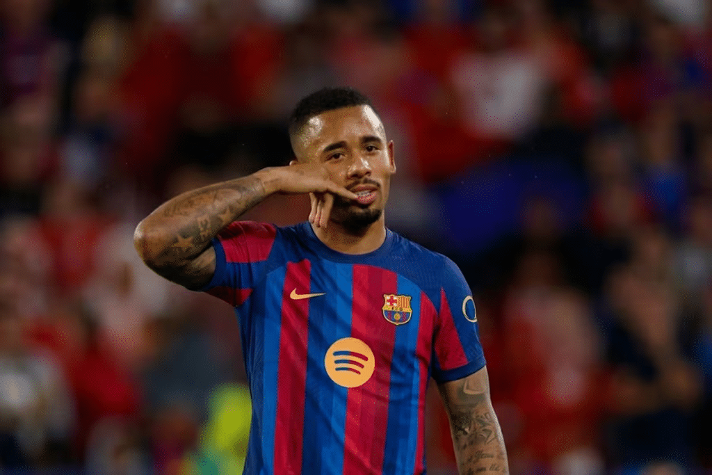 Gabriel Jesús llega al Barcelona tras el rechazo del Atlético por Julián Álvarez 1 image