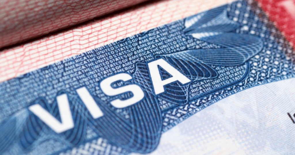 Trump eleva costo para entrar legalmente a EE.UU. a ciudadanos de 50 países 1 image