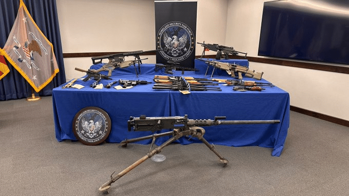 EU desarticula red de tráfico de armas integrada por mexicanos y estadounidenses 1 image