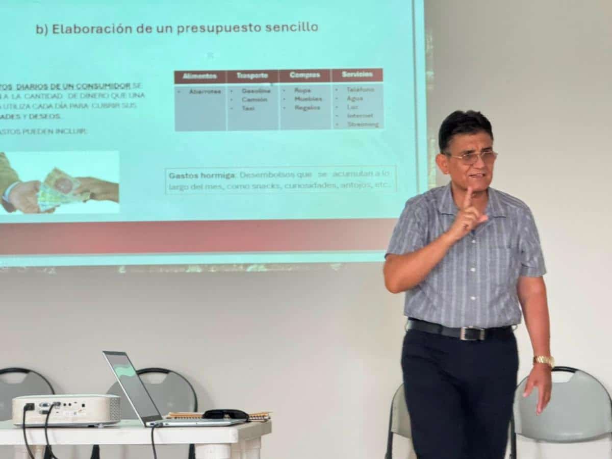 Gobierno de Sonora promueve el manejo responsable de la pensión entre personas adultas mayores