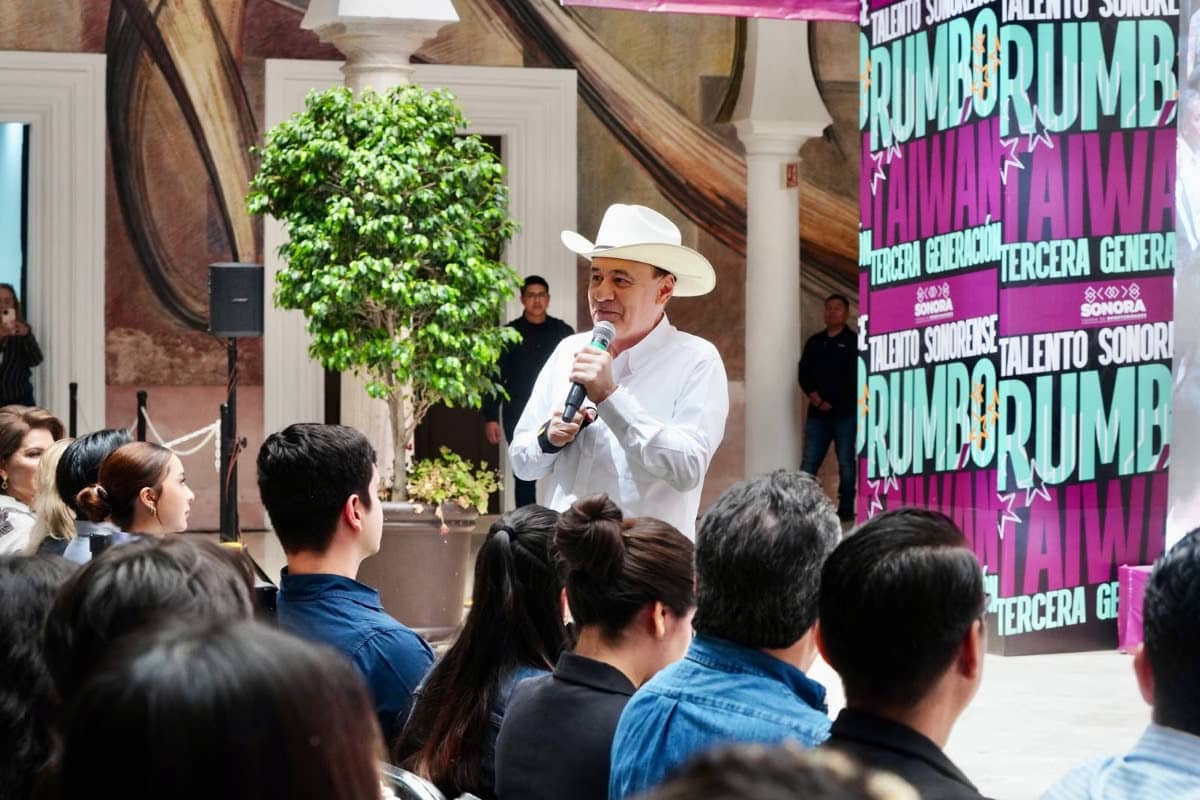 Durazo impulsa futuro tecnológico de Sonora con tercera generación de estudiantes sonorenses rumbo a Taiwán