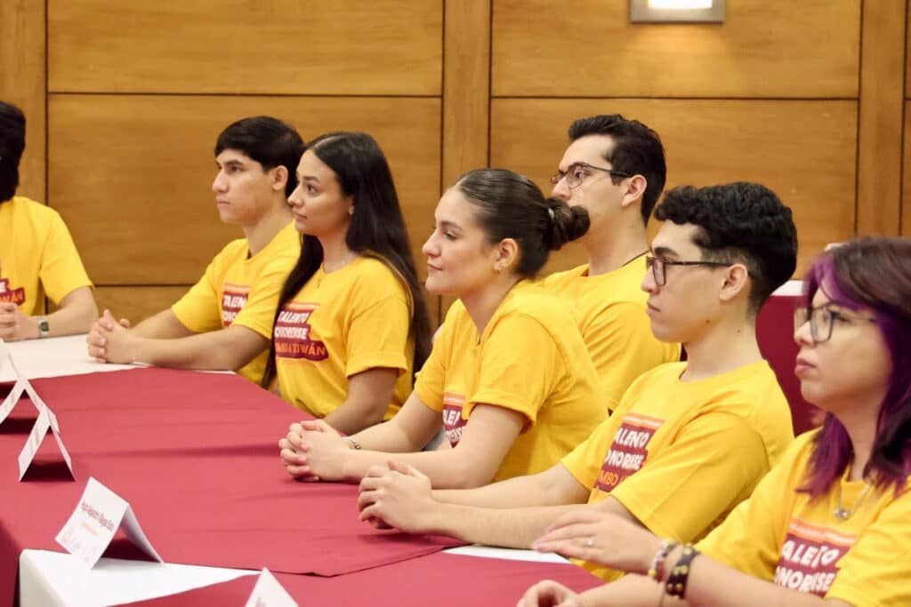 Durazo impulsa futuro tecnológico de Sonora con tercera generación de estudiantes sonorenses rumbo a Taiwán 6 unnamed (28)