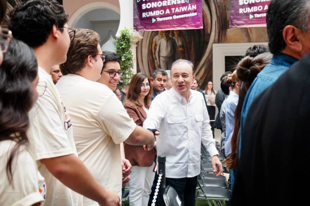 Durazo impulsa futuro tecnológico de Sonora con tercera generación de estudiantes sonorenses rumbo a Taiwán 5 unnamed (31)