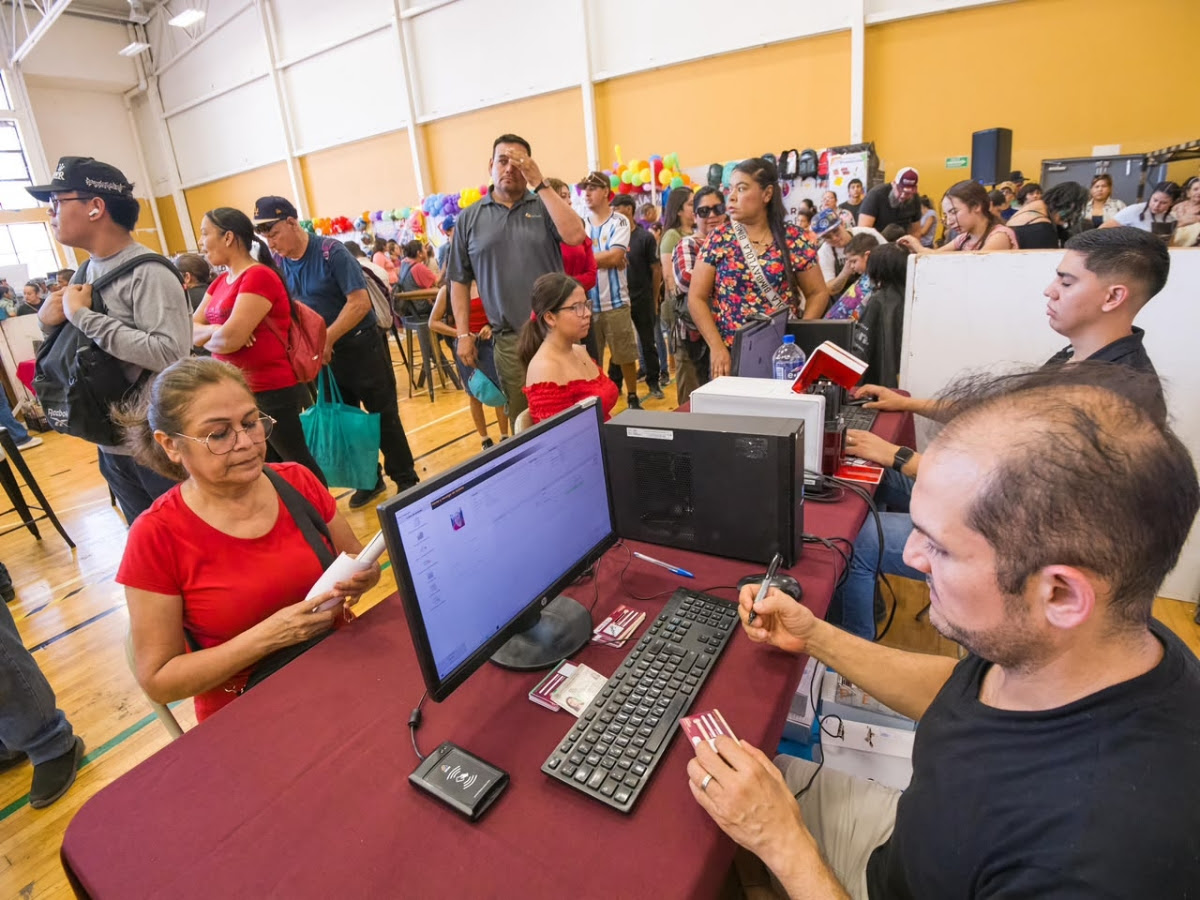 Concluye con éxito Bazar Escolar 2026; miles de familias sonorenses accedieron a descuentos y servicios gratuitos