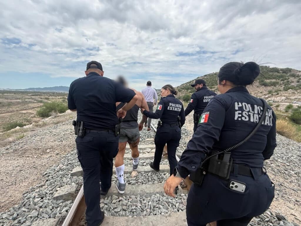 PESP División Proximidad Ciudadana rescata y salvaguarda a persona en situación de crisis en Hermosillo 3 unnamed (5)