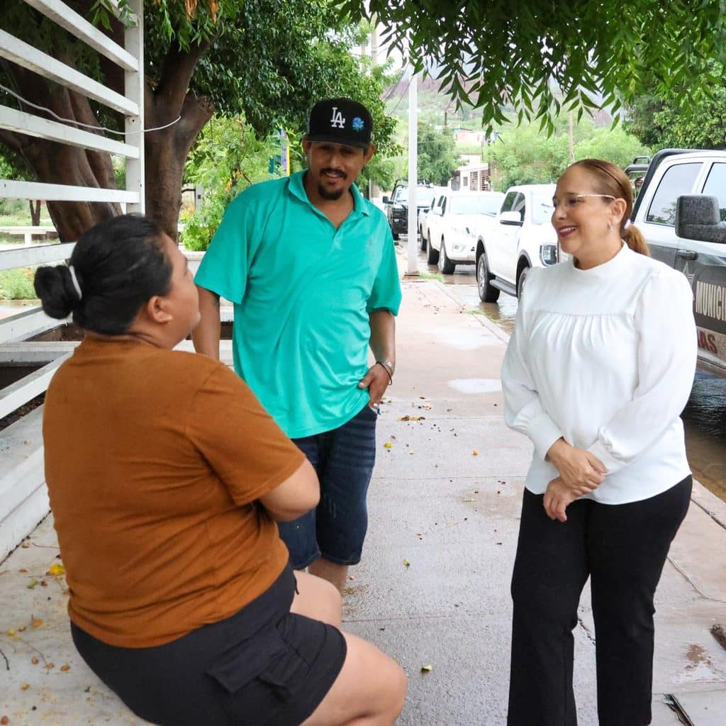 Realiza presidenta Karla Córdova recorrido en Guaymas 3 229