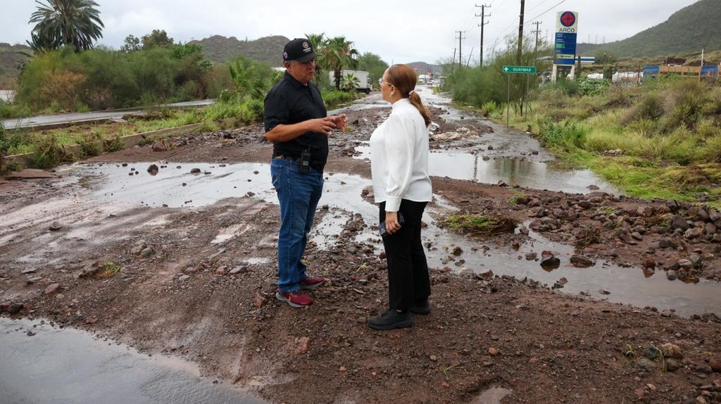 Realiza presidenta Karla Córdova recorrido en Guaymas 10 236