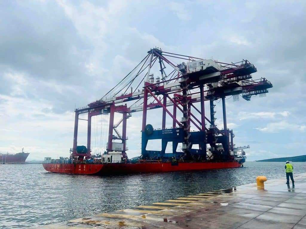 Arriban grúas portacontenedores al puerto de Guaymas 4 245