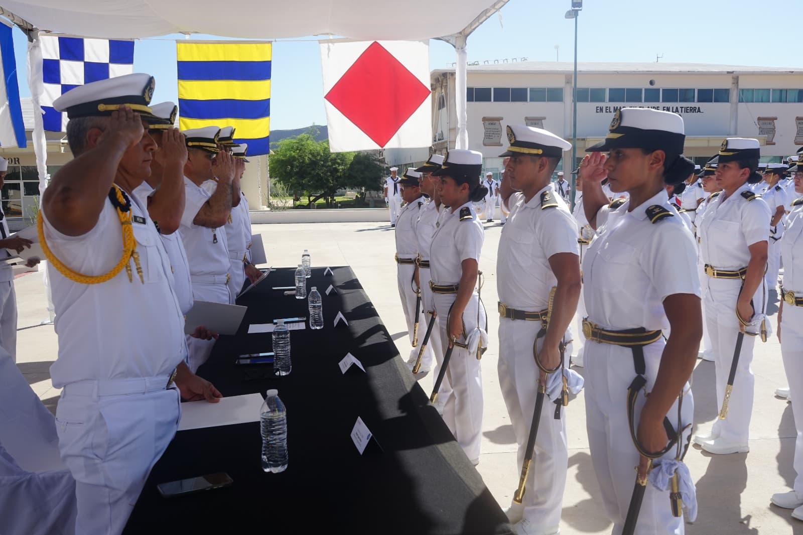 Concluye Marina cursos para oficiales reclutas