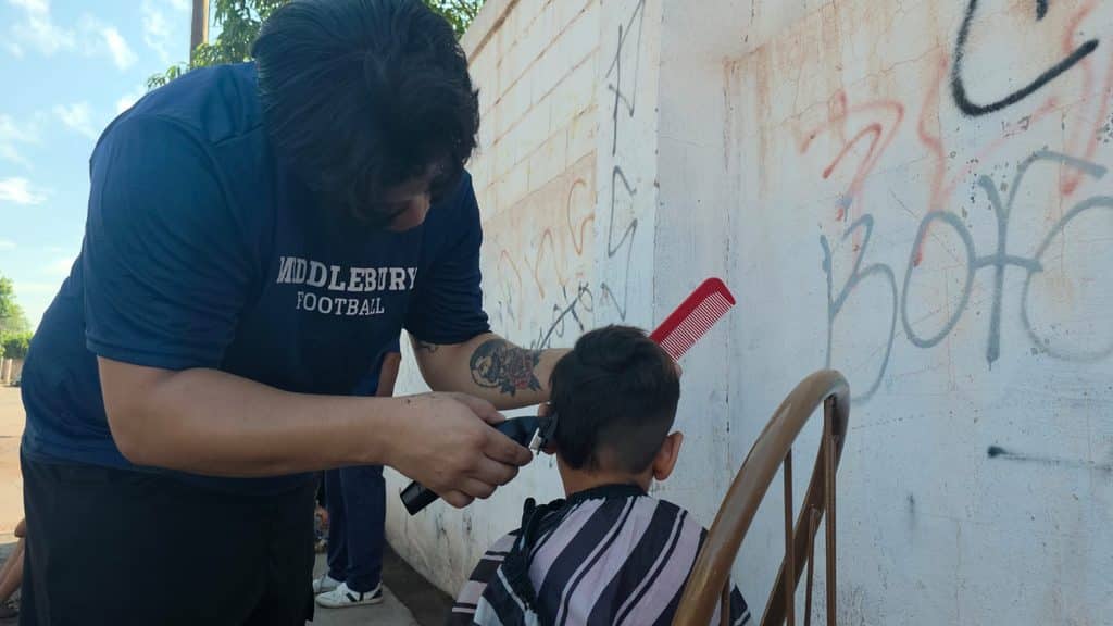 Ofrece joven peluquero corte de pelo gratis en Guaymas Norte 2 32