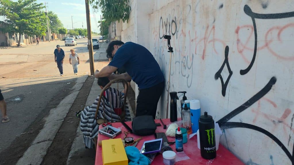 Ofrece joven peluquero corte de pelo gratis en Guaymas Norte 4 34