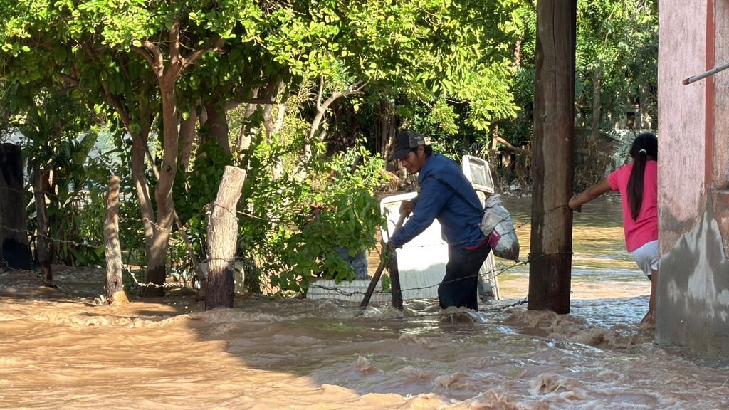 Se inundan dos comunidades rurales en el valle de Empalme 6 535