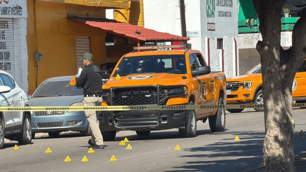 Atacan a balazos a coordinador de Protección Civil de Mazatlán 1 image