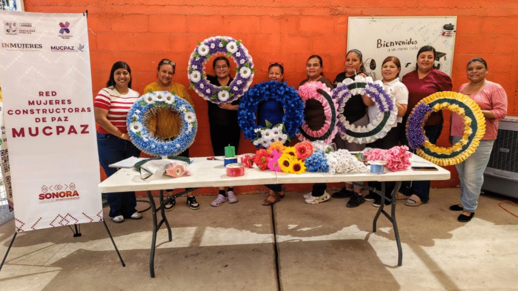 Mujeres Constructoras de Paz aprenden oficios que contribuyen a su economía familiar 2 image