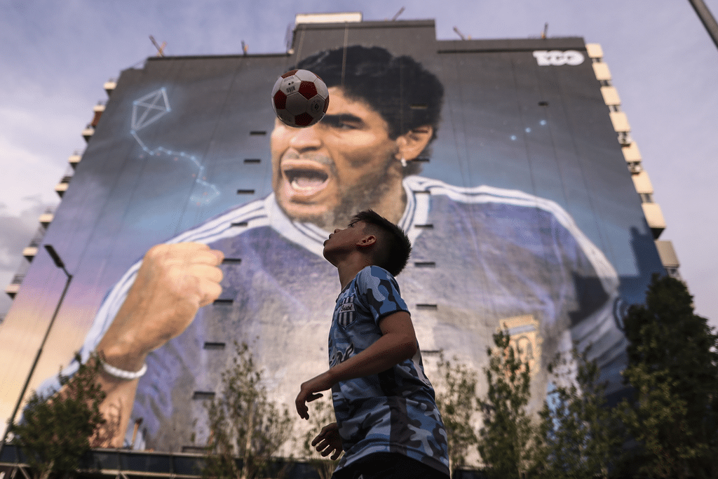 Maradona sufrió muerte súbita según perito 1 image