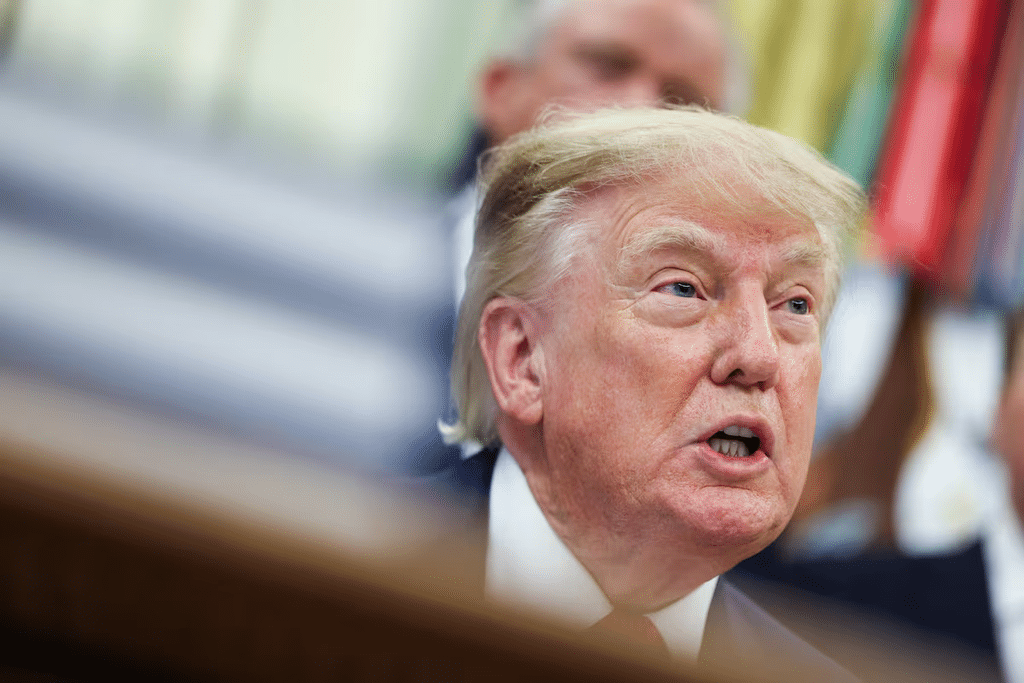 Trump anuncia acuerdo para asumir control permanente de la seguridad de Groenlandia 1 image