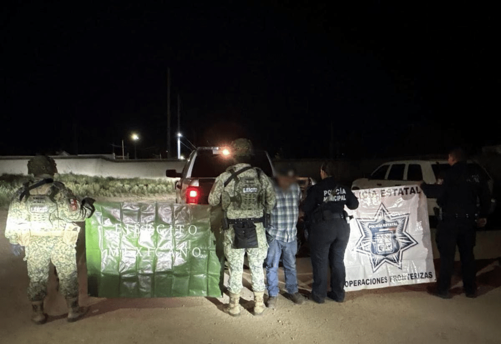 Detiene operativo coordinado a hombre con más de 100 envoltorios de narcótico en Agua Prieta 3 image