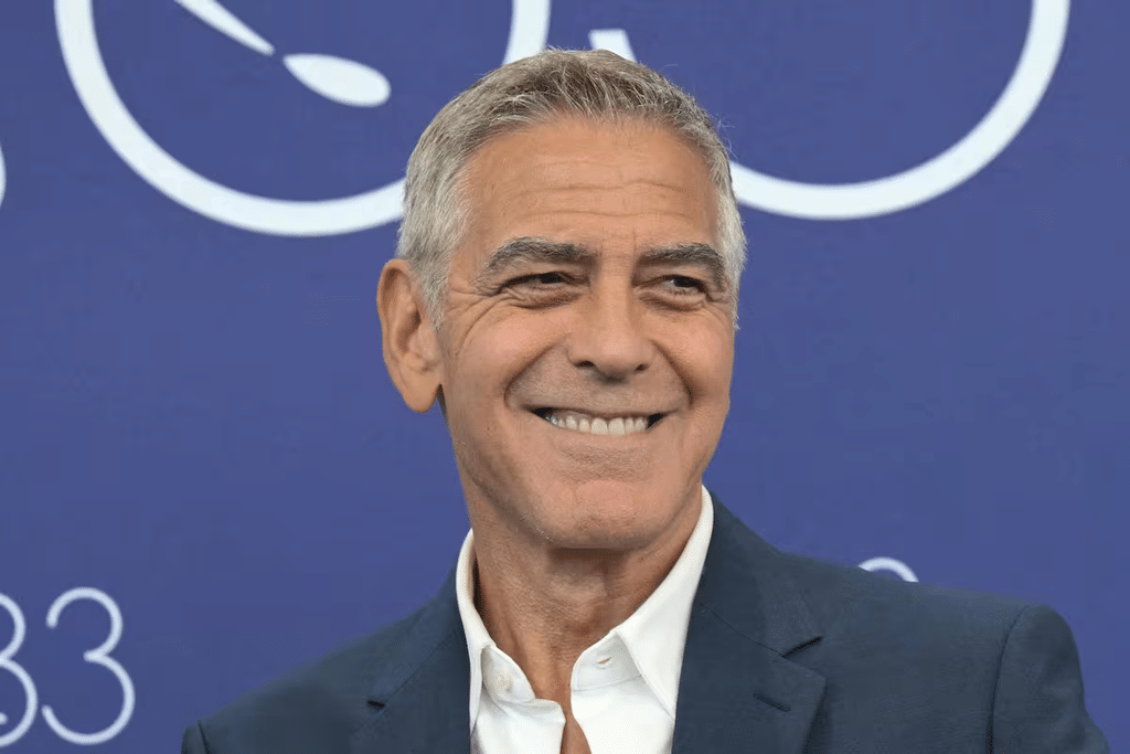 George Clooney recibe León de Oro entre lágrimas 1 image