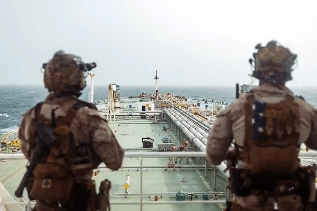Ocho marines de EU resultan heridos en ataque iraní en el estrecho de Ormuz 1 image