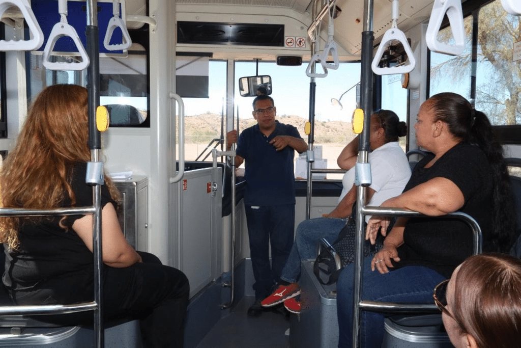 Gobierno de Sonora inicia capacitación de “Mujeres que Mueven” para operar la Línea Eléctrica Exprés en Hermosillo 2 image