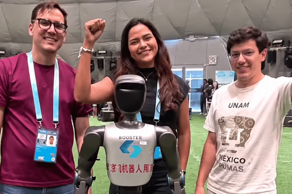 Robots de la UNAM sorprenden en torneo de futbol en China 1 image