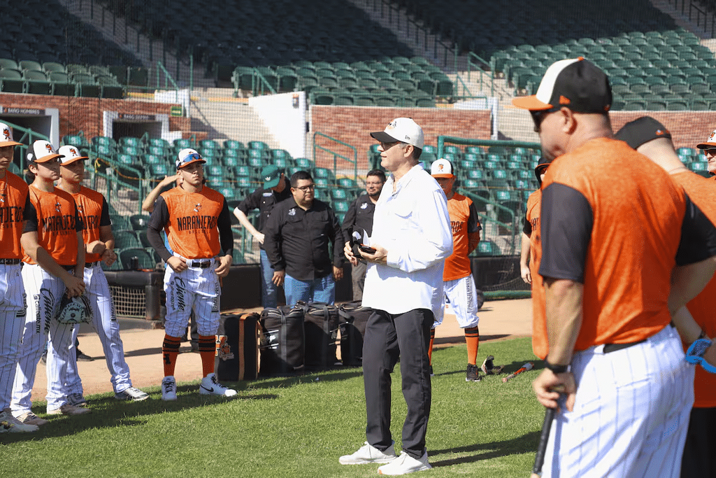 Naranjeros de Hermosillo arrancan pretemporada en el Estadio Fernando Valenzuela 1 image