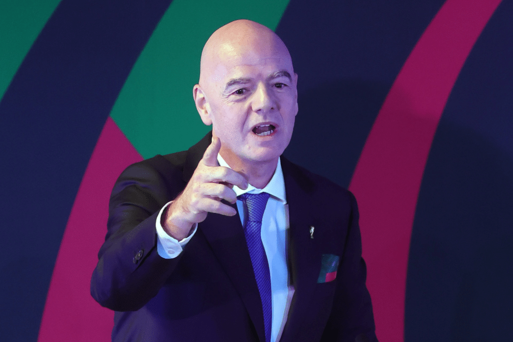 Francia retira su apoyo a Gianni Infantino en FIFA 1 image