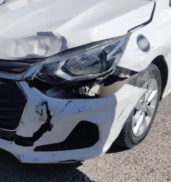 taxi_y_honda_civic_chocan_en_el_bulevar_batiz_de_los_mochis_1.png_466078407 (1)