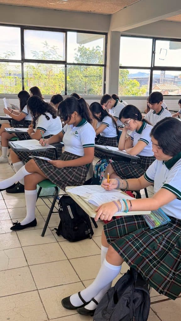 Invita Gobierno de Sonora a estudiantes de Conalep a participar en la convocatoria al Premio Jóvenes Emprendedores 4 unnamed (11)