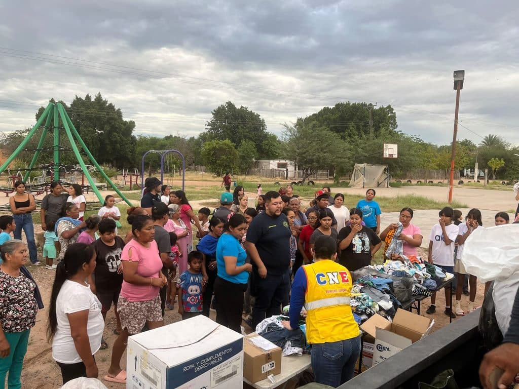 Respaldan paramédicos de CNE a damnificados en el ejido Juan Rodríguez 10 100
