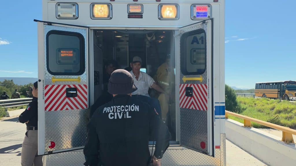 Mueren dos en “camionazo”; resultan ocho personas lesionadas 4 112