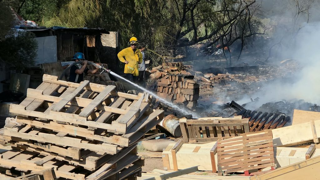 Se incendia tarimera en Santa Clara 5 373