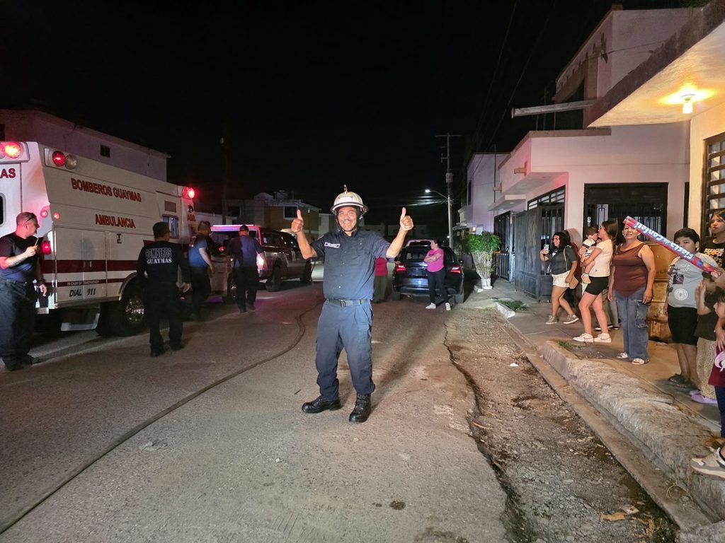 Se pensiona Segundo Comandante de Bomberos 4 416