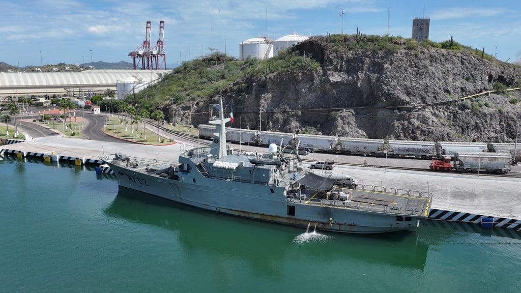 Zarpa de Guaymas buque “Zapoteco” 4 443
