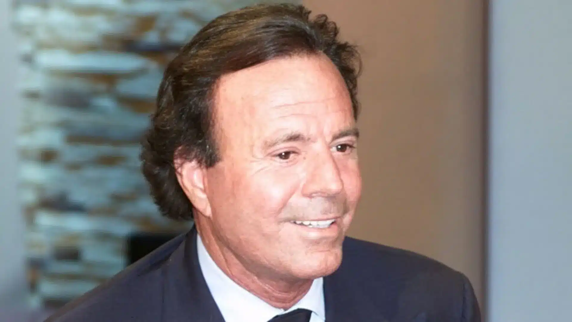 Fiscalía avala investigar a Julio Iglesias