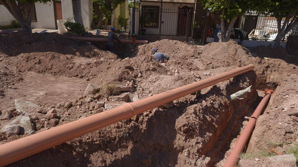 Gobierno de Guaymas impulsa obra de pavimentación e infraestructura hidráulica y sanitaria en la colonia Las Quintas 1 867975619_1060087533728803_5512895870547621589_n