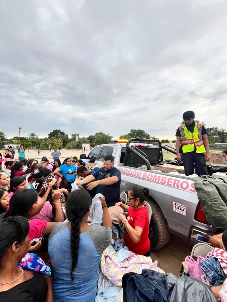 Respaldan paramédicos de CNE a damnificados en el ejido Juan Rodríguez 6 95