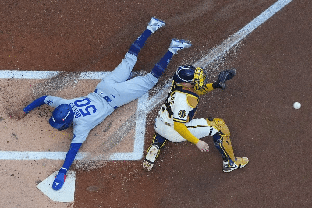 Cerveceros duplican ventaja ante Dodgers 1 image