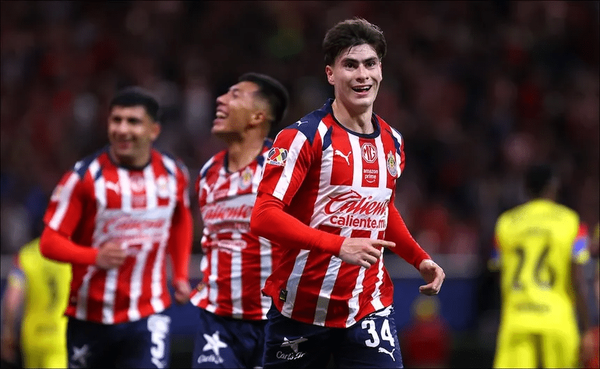 América se impone a las Chivas en un vibrante Clásico Nacional de exhibición 1 image