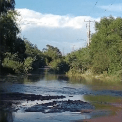 Fuga de agua afecta el suministro en 12 colonias de Guaymas