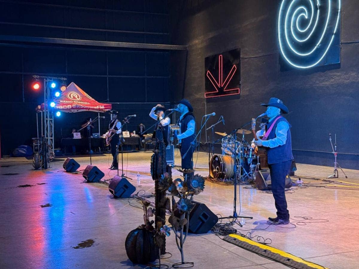 Celebra Radio Sonora 44 aniversario en Bosque Urbano La Sauceda